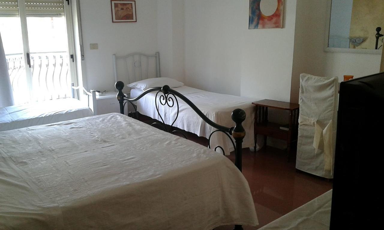 Pensione S. Antonio Ristorante Silvia Furci Siculo Exterior photo