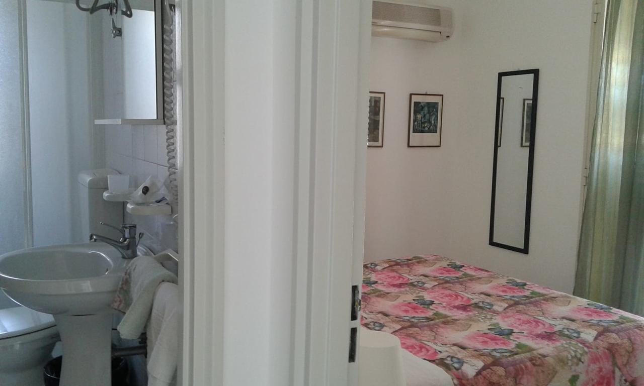 Pensione S. Antonio Ristorante Silvia Furci Siculo Exterior photo